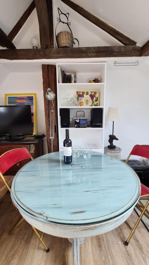 Appartement Coeur De Paris Avec Vue Sur Les Toits Dış mekan fotoğraf