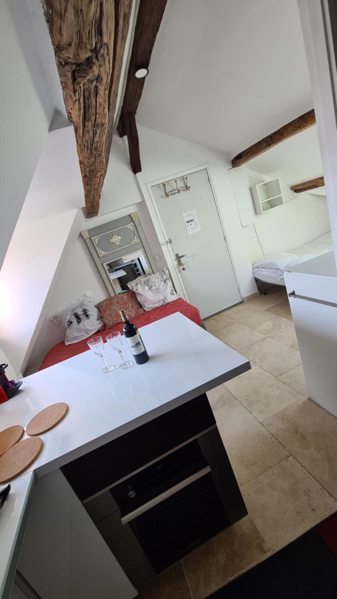 Appartement Coeur De Paris Avec Vue Sur Les Toits Dış mekan fotoğraf