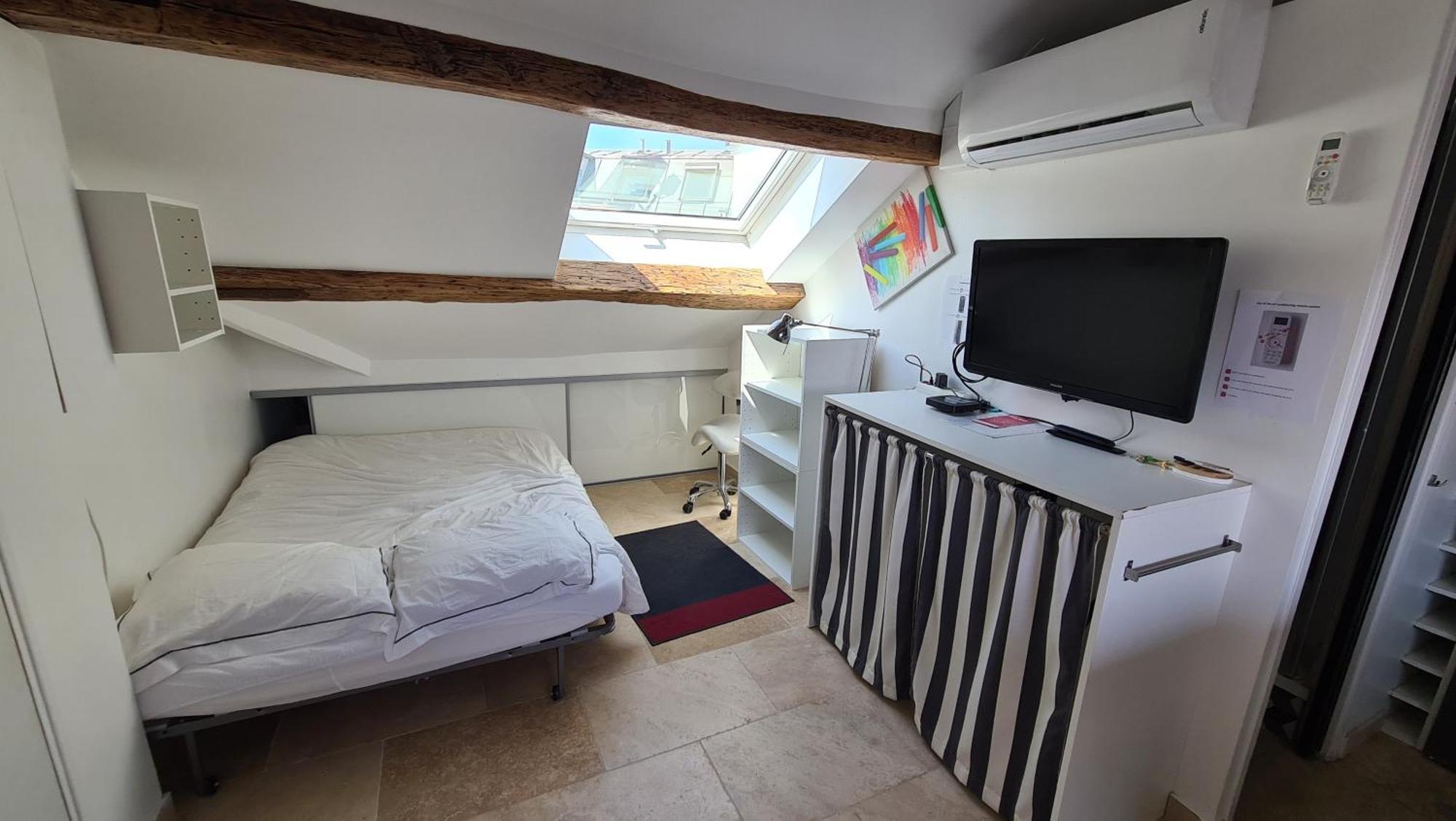 Appartement Coeur De Paris Avec Vue Sur Les Toits Dış mekan fotoğraf